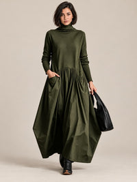 Ludovica | Abito lungo oversize con collo alto e tasche