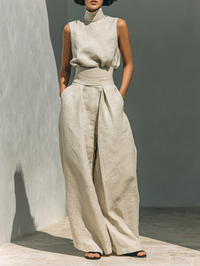Maria | Completo minimalista da donna composto da t-shirt e pantaloni ampi in cotone e lino