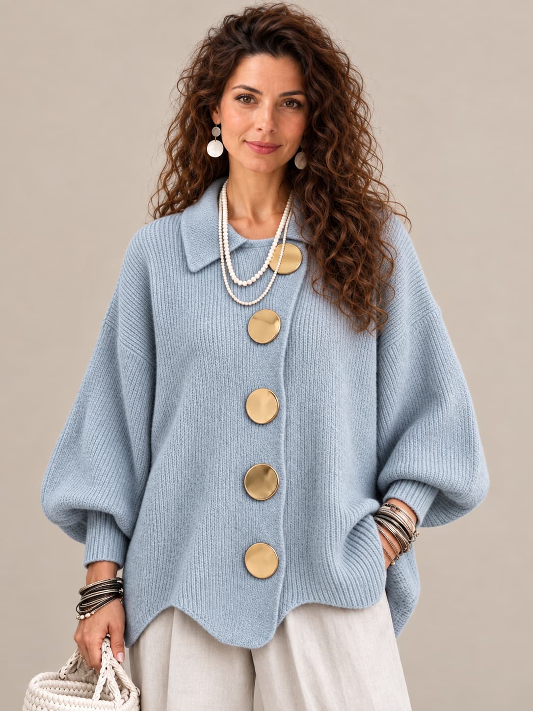 Stefania | Cardigan oversize con collo e bottoni metallici
