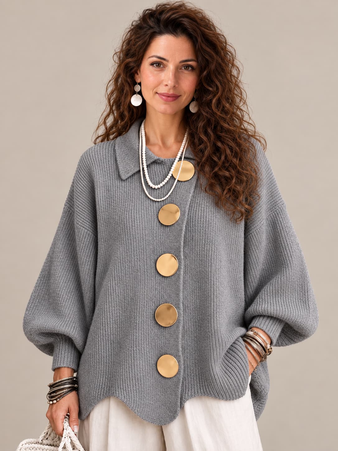 Stefania | Cardigan oversize con collo e bottoni metallici